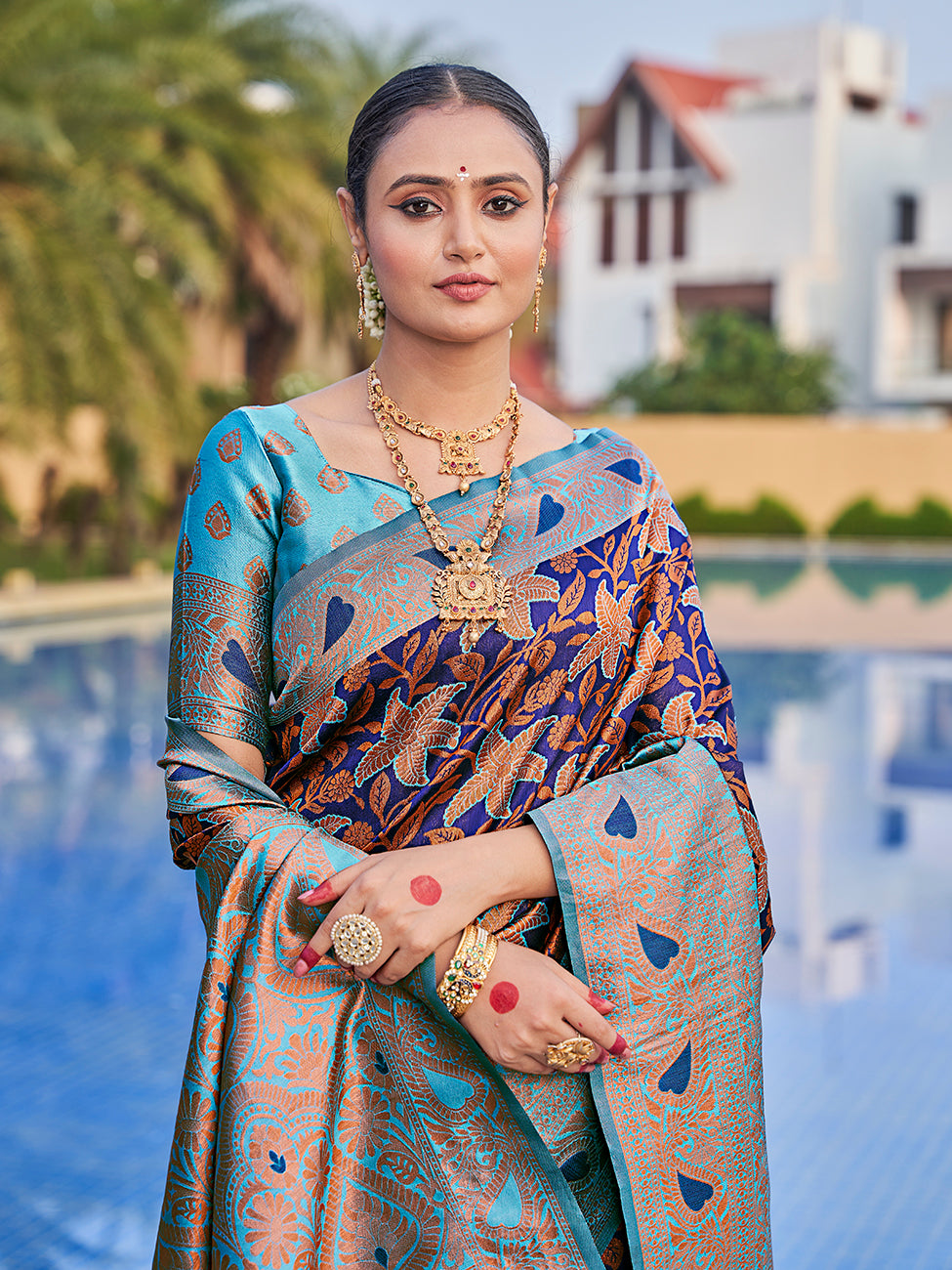 Navy Blue Traditional Zari Weaving Wedding Banarasi Silk Saree