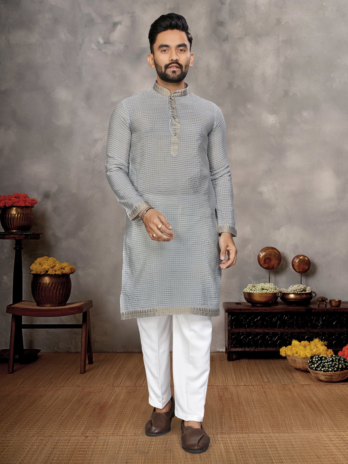 Grey Zari checks Silk Couple Set Kurta and Saree with Jacquard Border