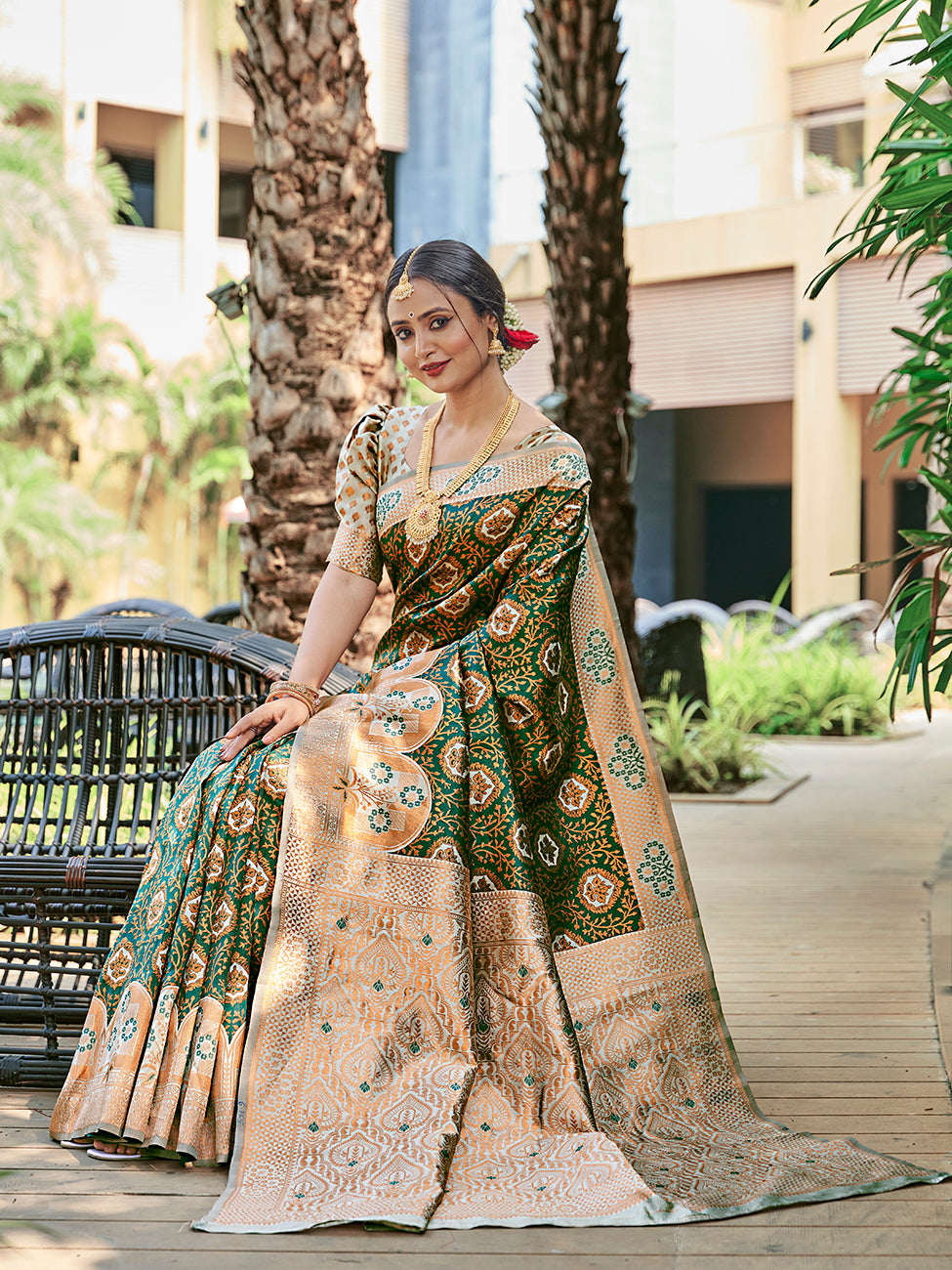 Bottle Green Zari Woven Wedding Banarasi Silk Saree