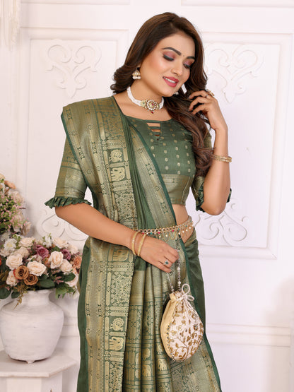 Green Silk Couple Set Kurta and Saree with Jacquard Border