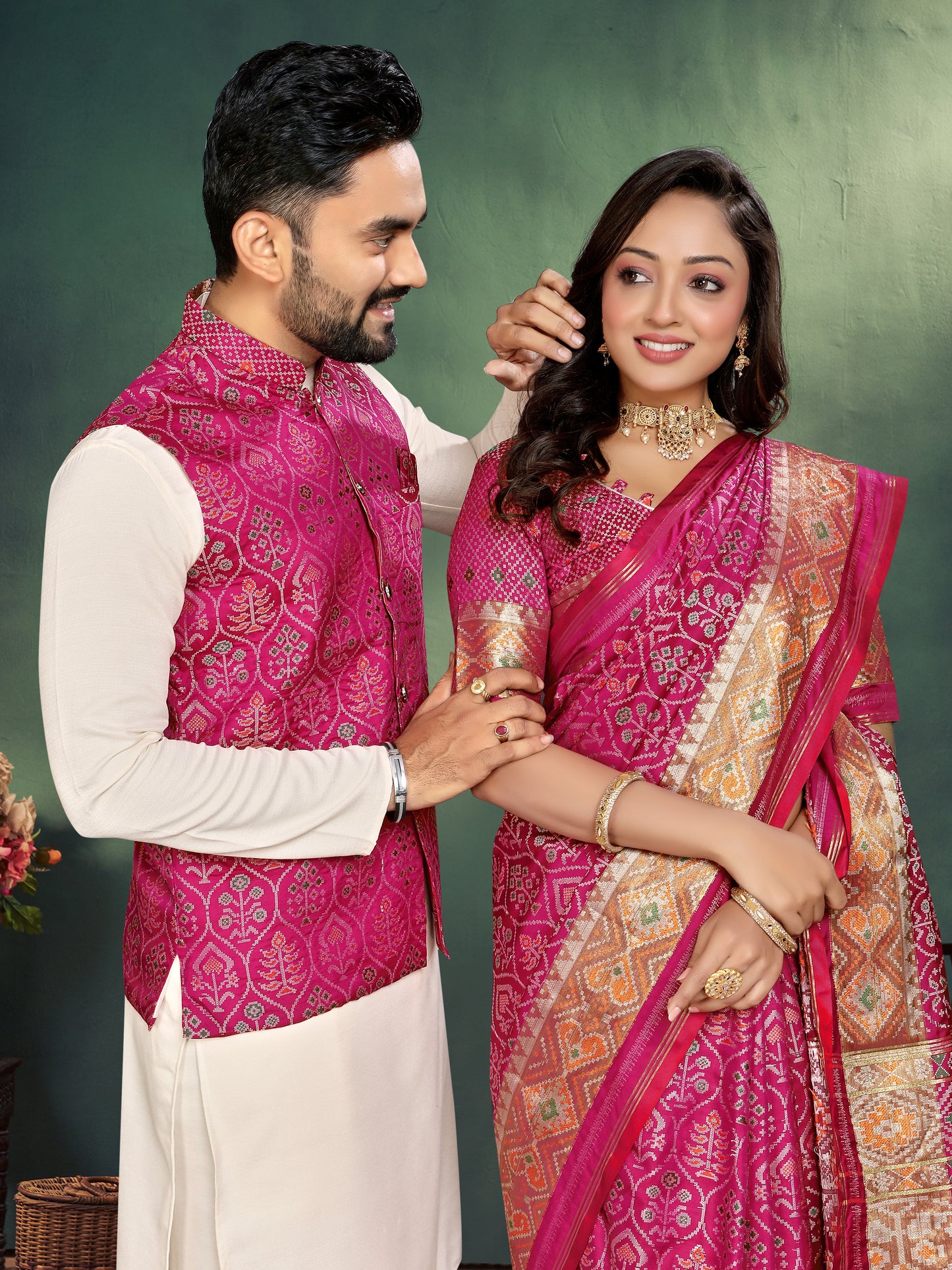 Pink Jacquard Silk Kurta Payjama Koti & Saree Couple Set