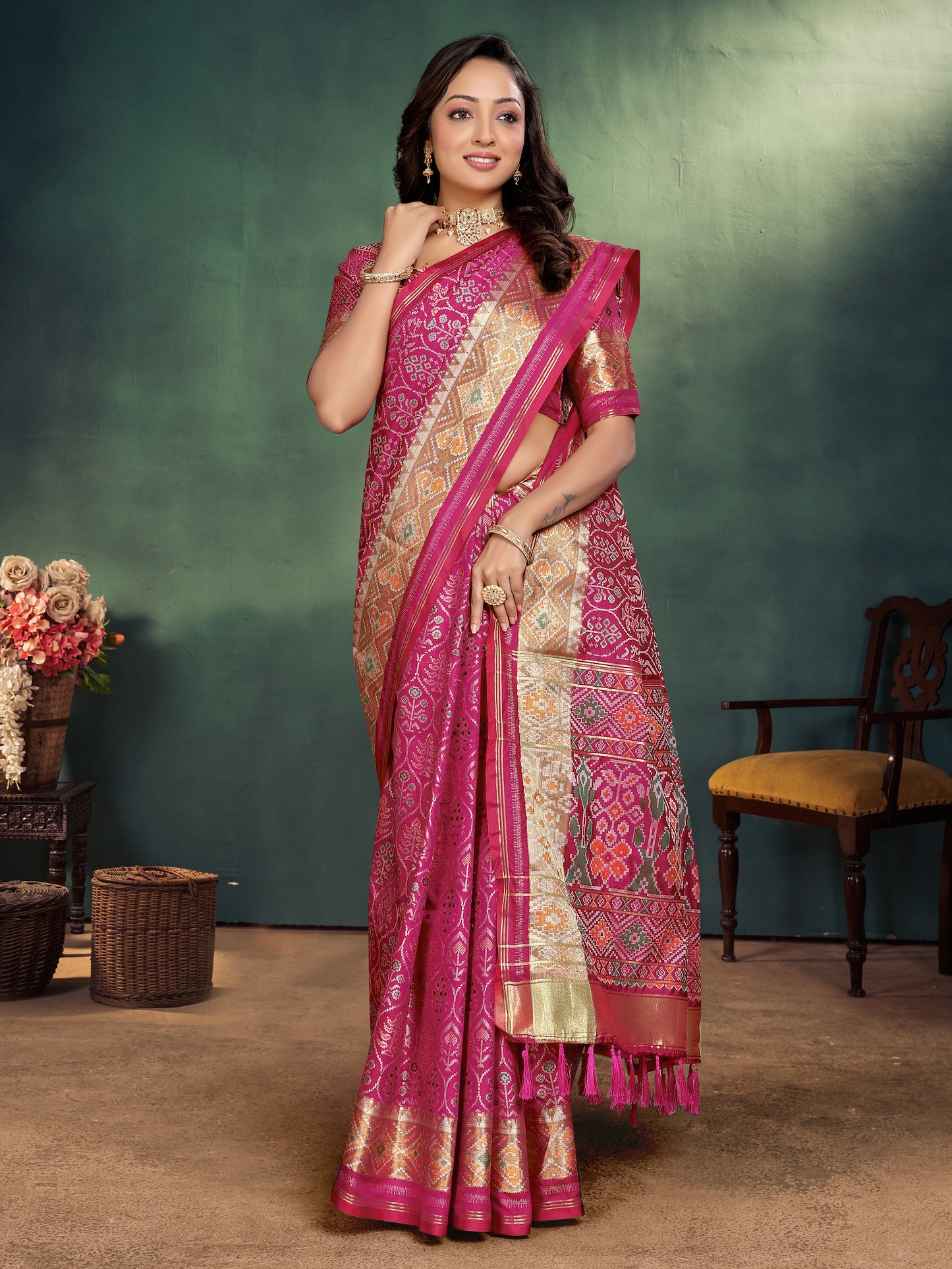Pink Jacquard Silk Kurta Payjama Koti & Saree Couple Set