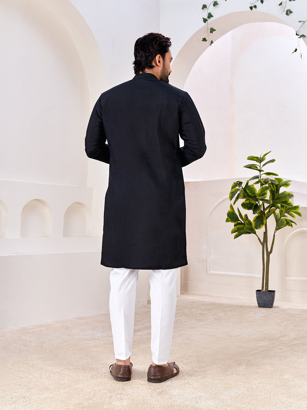 Shopgarb Men’s Ethnic Black Roman Silk Kurta with Front Embroidery