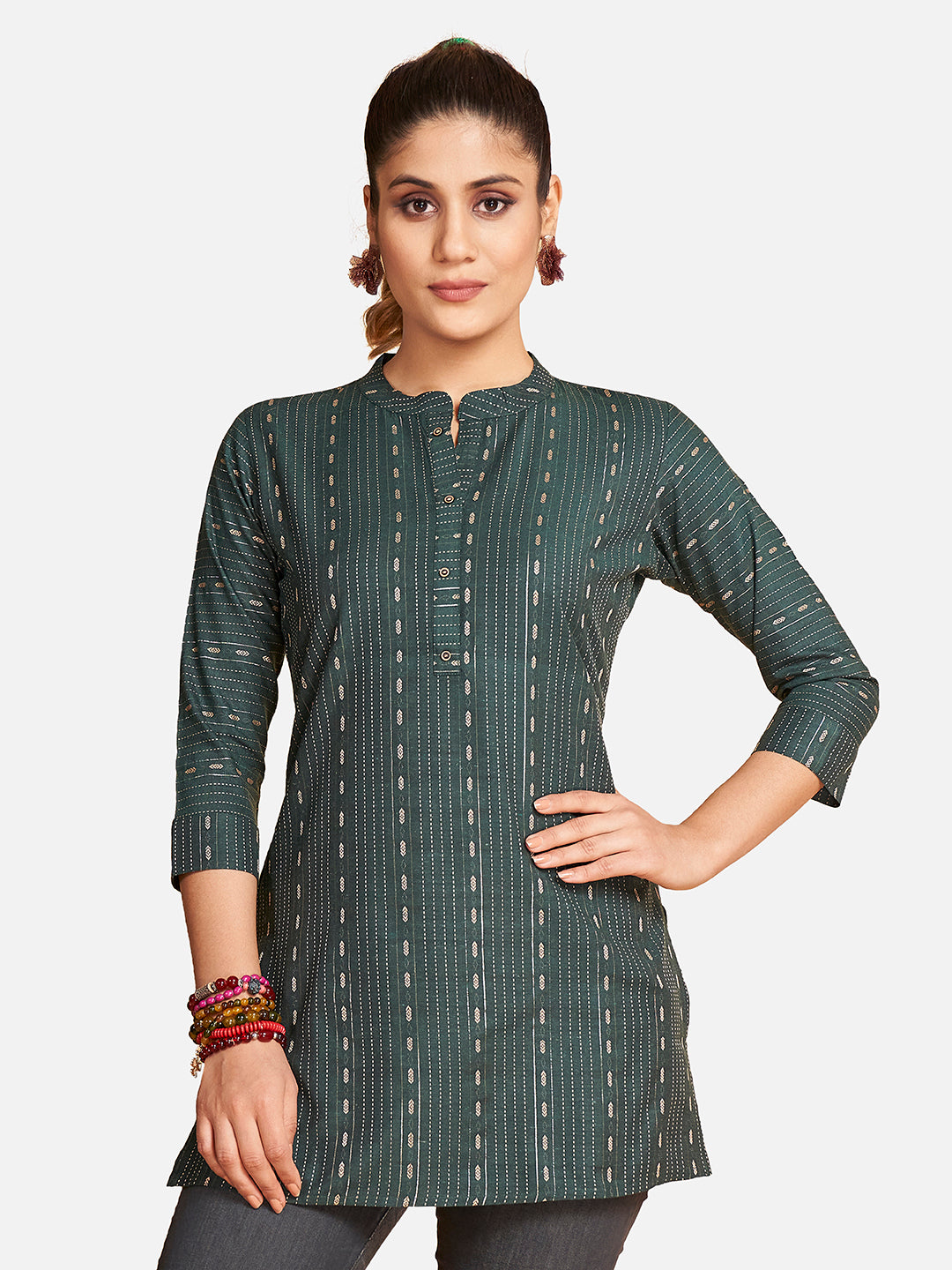 Stylish and Elegant Dark Green Kurti with Mandarin Collar for a Fashion Forward Look