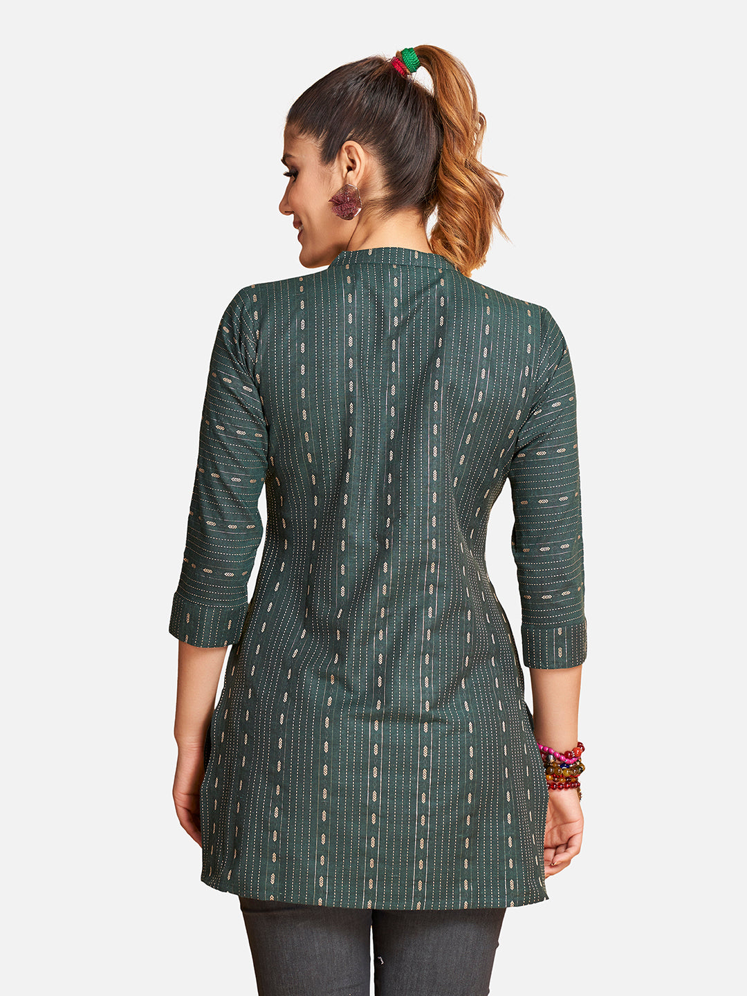 Stylish and Elegant Dark Green Kurti with Mandarin Collar for a Fashion Forward Look